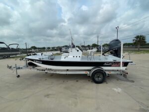 2014 18' MAJEK 18RFL
