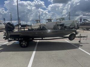 2023 17' LOWE 175 STINGER