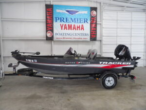2015 16' TRACKER SUPER PRO GUIDE V16