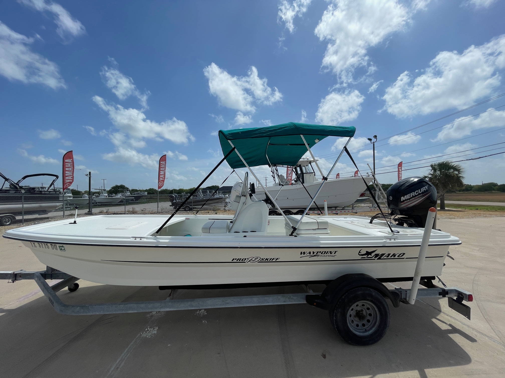 2017 19' MAKO PRO SKIFF 19