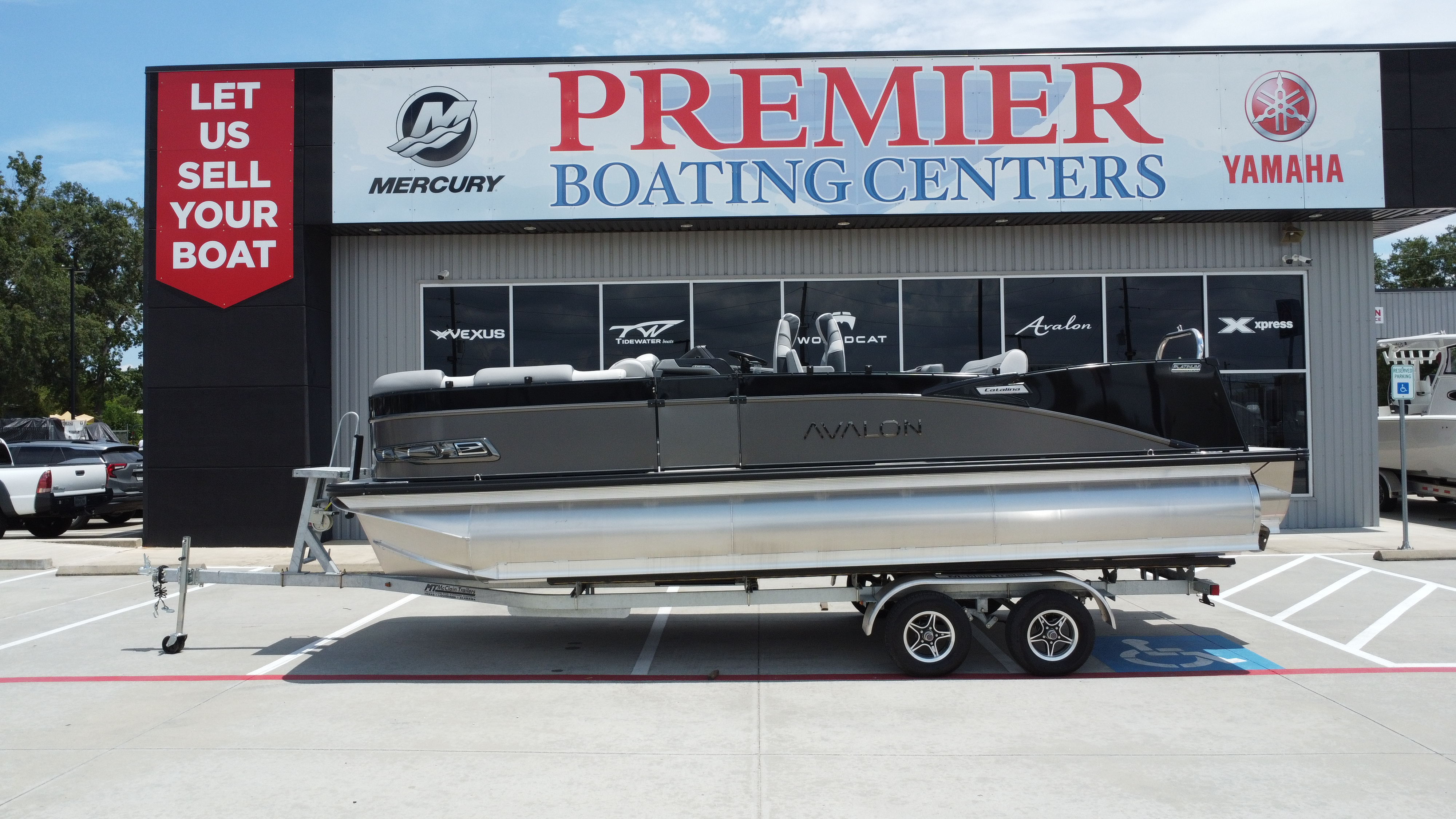 2025 23' AVALON CAT VRB23T