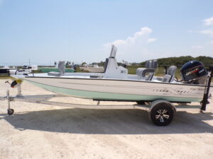 2025 20' XPRESS H20 BAY