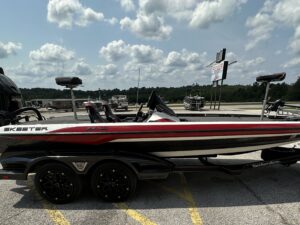 2021 21' SKEETER FXR21 APEX