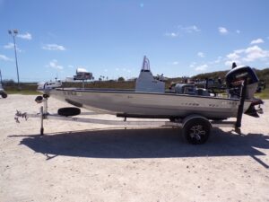 2021 19' XPRESS H190 BAY