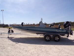 2026 22' XPRESS H22 BAY