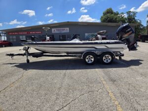 2015 21' SKEETER ZX200