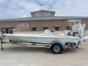 2024 17' BEAVERTAIL STRIKE 17